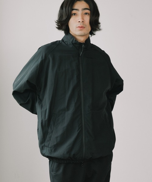 【セール】【UNITED ATHLE】コットンライク ナイロン トレーニング スタンドカラー ジャケット ジップブルゾン（裏地付）（ブルゾン）｜United Athle（ユナイテッドアスレ）