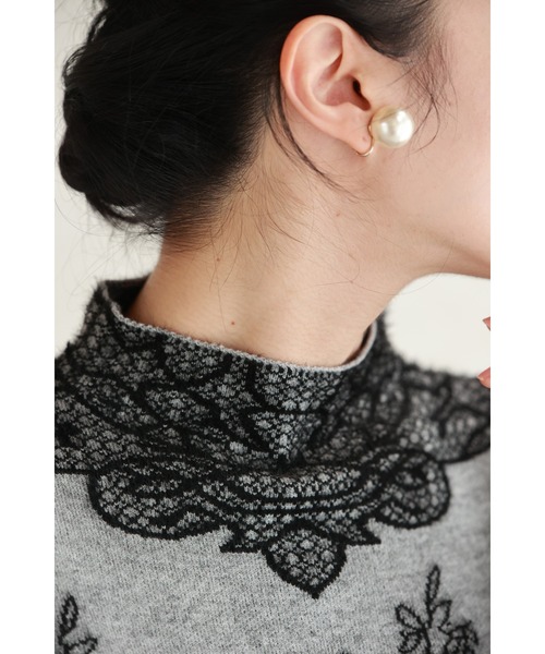 cawaii(カワイイ)の「優美なレース柄ニットプルオーバートップス(ニット/セーター・レディース・グレー・FREE)」の15枚目の写真