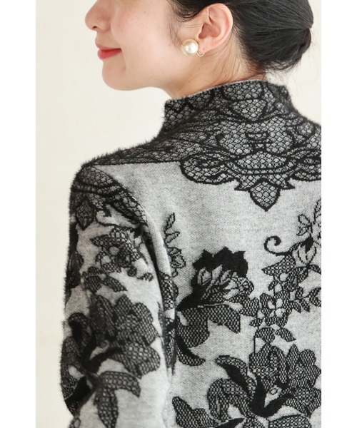 cawaii(カワイイ)の「優美なレース柄ニットプルオーバートップス(ニット/セーター・レディース・グレー・FREE)」の7枚目の写真