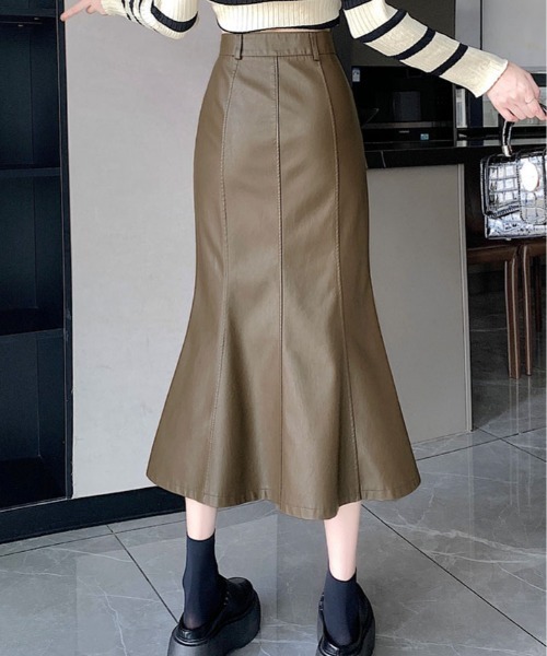 kirakiraShop(キラキラショップ)の「フェイク レザー ミモレ丈 マーメイド スカート(スカート・レディース・ブラウン/ブラック・S/M/L)」の19枚目の写真