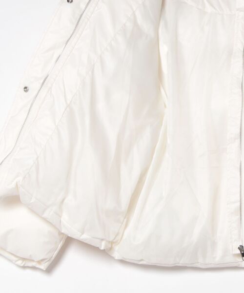 Never mind the XU / Chikashitsu+(ネバーマインド ザ エックスユー / チカシツプラス)の「【nmtc+】fur padding hood jacket / 【エヌエムティーシープラス】ファーパディングフードジャケット(ダウンジャケット/コート・レディース・ブラック/アイボリー・ONE SIZE)」の4枚目の写真