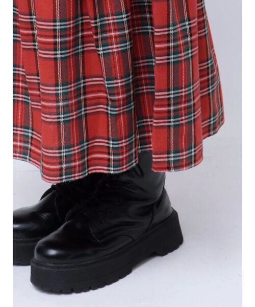 jouetie(ジュエティ)の「ベルトチェックティアードスカート(スカート・レディース・グレー/レッド・MEDIUM)」の21枚目の写真