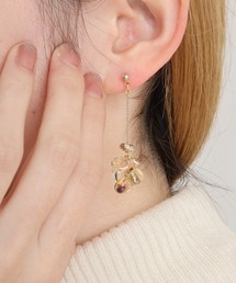 Loato（ロアトゥ）の「ballerinaシリーズ ピアス ガラス（ピアス（両耳用））」