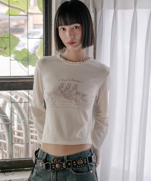 HIGH SCHOOL DISCO(ハイスクールディスコ)の「HIGH SCHOOL DISCO/エンゼルプリントロングスリーブ(Tシャツ/カットソー・レディース・クリーム/ブラック・FREE)」の4枚目の写真