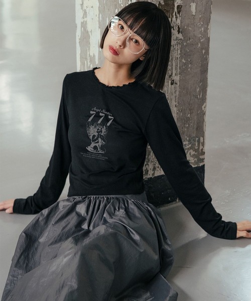 HIGH SCHOOL DISCO(ハイスクールディスコ)の「HIGH SCHOOL DISCO/エンゼルプリントロングスリーブ(Tシャツ/カットソー・レディース・クリーム/ブラック・FREE)」の12枚目の写真