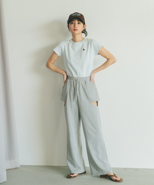 VANNIE U(ヴァニーユー)の「オーバルロゴT/ヴァニー刺繍T/コンパクトTシャツ(Tシャツ/カットソー・レディース・ブルー/ピンク系その他/ブルー系その他/ネイビー/ピンク/ホワイト・FREE)」の15枚目の写真