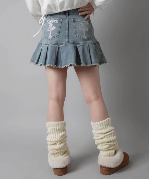 SPINNS(スピンズ)の「バックラインストーン デニムプリーツミニスカート(デニムスカート・レディース・ブラック/ブルー・ONESIZE)」の11枚目の写真