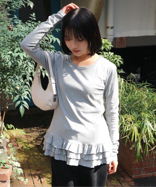 tinkerend(ティンカーエンド)の「Tiered Flare T-shirt / ティアードフレアTシャツ レイヤードトップス(Tシャツ/カットソー・レディース・ブラック/グレー/ホワイト・FREE)」の21枚目の写真