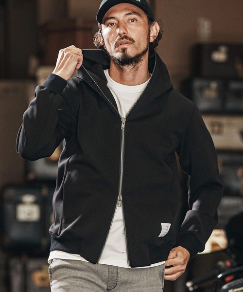 wjk reluxe(ダブルジェーケーリラックス)の「mpa3721-cardboard knit zip up hoodie ジップパーカー(パーカー・メンズ・ブラック/チャコール/トップグレー・L/S/M)」の1枚目の写真