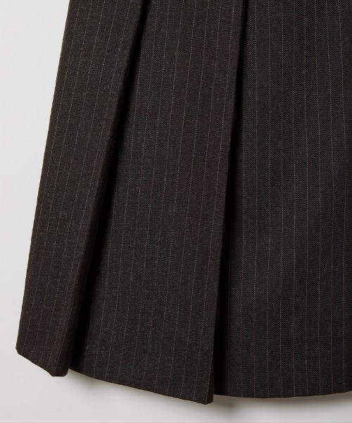 soduk(スドーク)の「triple tucked trousers(スラックス・レディース・グレー/ブラウン・SMALL/MEDIUM)」の20枚目の写真