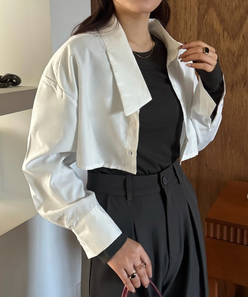 セール】襟付き アシンメトリーの シンプル ミニ丈 シャツ