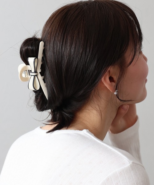 BLUEEAST（ブルーイースト）の「配色リボンバンスクリップ（バレッタ/ヘアクリップ・レディース・ブラック/モカ/ホワイト・FREE）」の5枚目の写真
