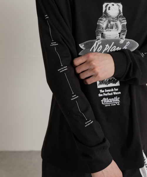 THE GOODLAND MARKET（ザグッドランドマーケット）の「That’s　RE the Long Tee (No Plan B)（Tシャツ/カットソー・メンズ・ブラック/ホワイト・MEDIUM/LARGE/X-LARGE）」の4枚目の写真