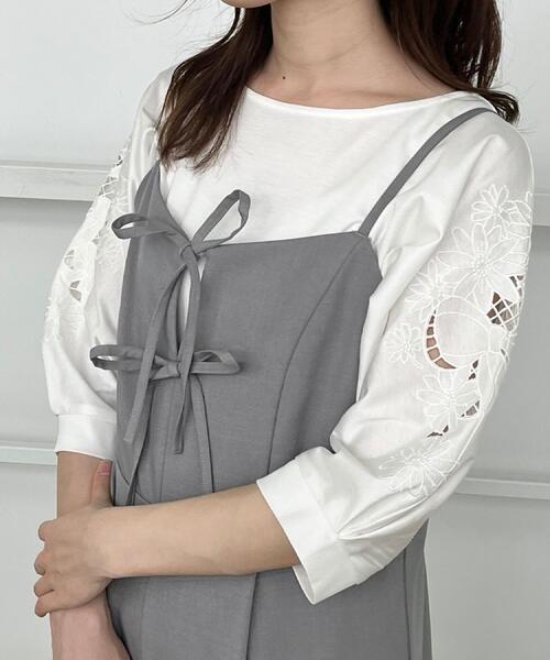 couture brooch（クチュールブローチ）の「【接触冷感・洗える・UV機能付き・二の腕カバー】デイジー＆リボン エンブロドルマントップス（Tシャツ/カットソー・レディース・ブラック/オフホワイト/ブルー系7/ピンク/オリーブ/ブラウン系その他/ブラック系2・38/36/42）」の19枚目の写真