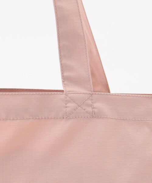 J.PRESS YORK STREET（ジェイプレスヨークストリート）の「【UNISEX】2ポケットロゴトートバック（トートバッグ・レディース・ライトグリーン系/グレー系/ブルー系/ピンク系・F）」の8枚目の写真