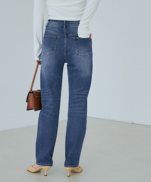 coca（coca）（コカ）の「しゃがめるテーパードデニム（デニムパンツ・レディース・ライトブルー/ブルー・S/L/M）」の13枚目の写真