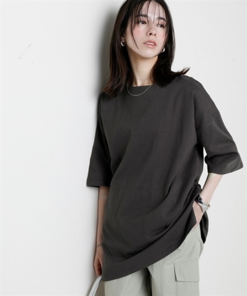 nissen（ニッセン）の「綿１００％バスクオーバーサイズ５分袖チュニック（UVカット）＜大きいサイズ有＞（Tシャツ/カットソー・レディース・オフホワイト/ブラック/ダークグレー/ベージュ/ピンク/グリーン・S～Ｍ/L～LL/3L～4L）」の3枚目の写真