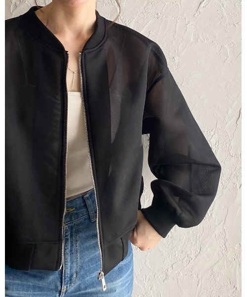 She's Closet(シーズクローゼット)の「ノーカラー長袖ショート丈ジップアップダンボールシアーブルゾン(ブルゾン・レディース・アイボリー/ブラック/カーキ/モカ・FREE)」の13枚目の写真