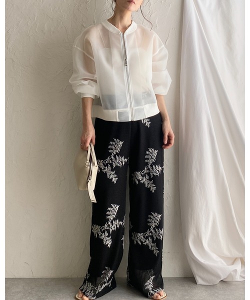 She's Closet(シーズクローゼット)の「ノーカラー長袖ショート丈ジップアップダンボールシアーブルゾン(ブルゾン・レディース・アイボリー/ブラック/カーキ/モカ・FREE)」の17枚目の写真