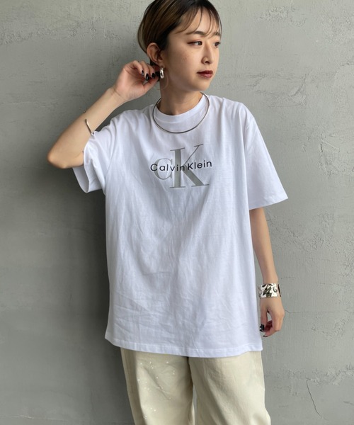 Calvin Klein（カルバン・クライン）の「[Calvin Klein/カルバンクライン] モノグラムロゴ プリントTシャツ（Tシャツ/カットソー・レディース・ホワイト/ブラック・XS/S/M/L）」の9枚目の写真