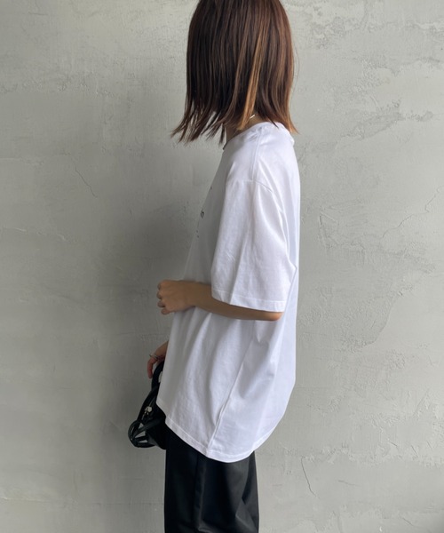 Calvin Klein（カルバン・クライン）の「[Calvin Klein/カルバンクライン] モノグラムロゴ プリントTシャツ（Tシャツ/カットソー・レディース・ホワイト/ブラック・XS/S/M/L）」の19枚目の写真