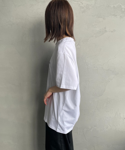 Calvin Klein（カルバン・クライン）の「[Calvin Klein/カルバンクライン] モノグラムロゴ プリントTシャツ（Tシャツ/カットソー・レディース・ホワイト/ブラック・XS/S/M/L）」の22枚目の写真