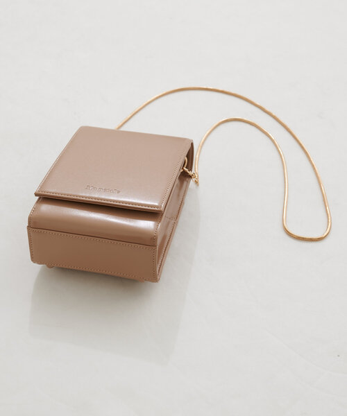 natural couture（ナチュラルクチュール）の「ミラーインショルダーバッグ（ショルダーバッグ・レディース・アイボリー/ブラック/ベージュ・FREE）」の13枚目の写真