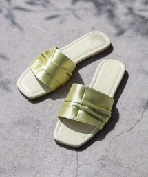 Bab（バブ）の「サテンギャザーフラットサンダル（サンダル）」