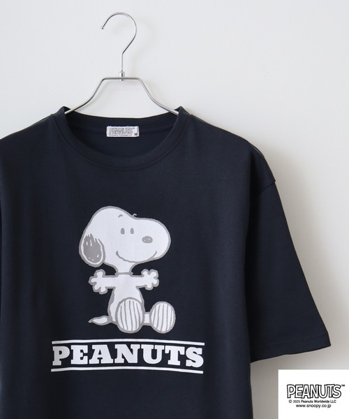 PEANUTS(ピーナッツ)の「PEANUTS 接触冷感ビッグシルエット半袖Tシャツ(Tシャツ/カットソー・メンズ・グレイッシュベージュ/ホワイト系/ライトカーキ/ネイビー系/オフホワイト/ネイビー/チャコール/ホワイト系1/ベージュ系・L/M/S/LL)」の8枚目の写真