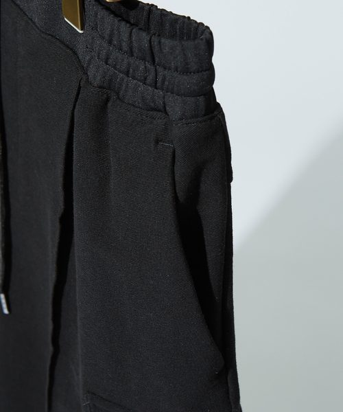DESIGNWORKS(デザインワークス)の「【接触冷感 / COVEROSS(R)】ミリタリー ピンタック ショートパンツ / セットアップ対応(その他パンツ・メンズ・ホワイト/ブラック/カーキ/ネイビー/スミクロ/オフホワイト・46/48)」の9枚目の写真