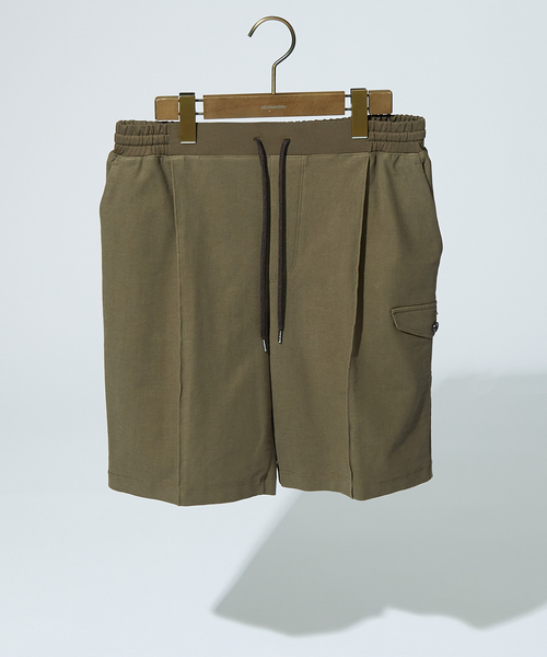 DESIGNWORKS(デザインワークス)の「【接触冷感 / COVEROSS(R)】ミリタリー ピンタック ショートパンツ / セットアップ対応(その他パンツ・メンズ・ホワイト/ブラック/カーキ/ネイビー/スミクロ/オフホワイト・46/48)」の21枚目の写真