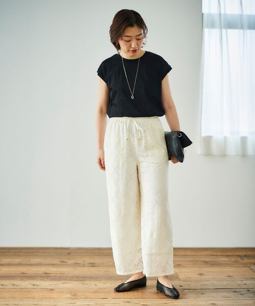 le.coeur blanc（ルクールブラン）の「《手洗い可能》パッチワーク風レースイージーパンツ（その他パンツ・レディース・オフホワイト/ブラック・38）」の20枚目の写真
