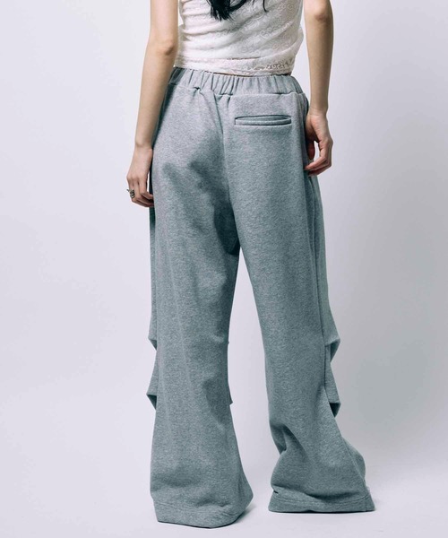 led.tokyo（レッドトウキョウ）の「【led.tokyo】TUCK SWEAT PANTS/タックスウェットパンツ（スウェットパンツ・レディース・グレー/ブラック・1/2）」の3枚目の写真