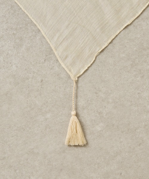 COLLAGE GALLARDAGALANTE（コラージュガリャルダガランテ）の「ペイズリーフリンジストール（ストール/ショール・レディース・オフホワイト・FREE）」の3枚目の写真