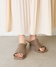 Jena espace merveilleux | スクエアトゥヒールミュール(サンダル)