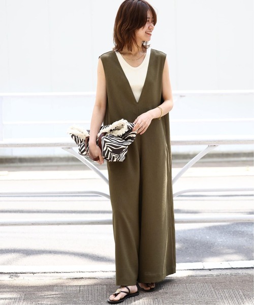 JOURNAL STANDARD relume（ジャーナルスタンダード　レリューム）の「《追加》【MULTI FUNC+】UVカット / 接触冷感 / ストレッチ オールインワン（つなぎ/オールインワン・レディース・ベージュ/カーキ・36/38）」の2枚目の写真