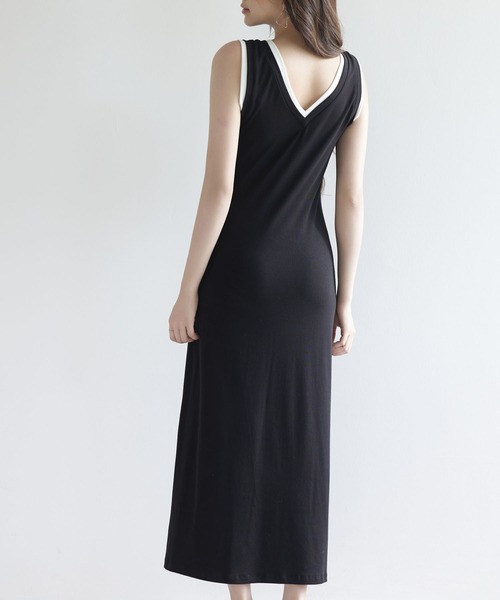 ★セール／即発♪★美しいシルエットDVF V Neckワンピース★ 限定セール! DVF(ダイアン)ウール混 Vネック ワンピース