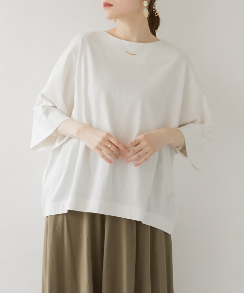 RCD（アールシーディー）の「ボートネック7分袖ドルマンTシャツ　半袖（Tシャツ/カットソー・レディース・ブラック/グレイッシュベージュ/チャコールグレー/オフホワイト・M-L/LL～3L/4L～5L）」の2枚目の写真
