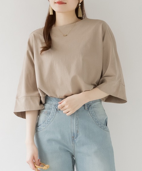 RCD（アールシーディー）の「ボートネック7分袖ドルマンTシャツ　半袖（Tシャツ/カットソー・レディース・ブラック/グレイッシュベージュ/チャコールグレー/オフホワイト・M-L/LL～3L/4L～5L）」の4枚目の写真
