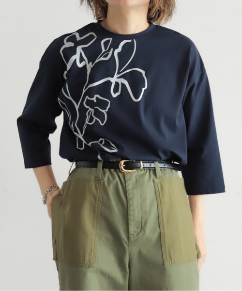 NOMBRE IMPAIR(ノンブルアンペール)の「ラインフラワー箔PT 8分袖TEE(Tシャツ/カットソー・レディース・ネイビー/ホワイト・FREE)」の2枚目の写真