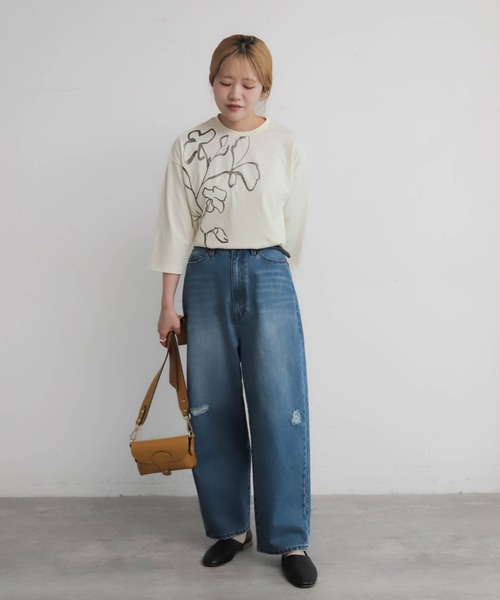 NOMBRE IMPAIR(ノンブルアンペール)の「ラインフラワー箔PT 8分袖TEE(Tシャツ/カットソー・レディース・ネイビー/ホワイト・FREE)」の4枚目の写真