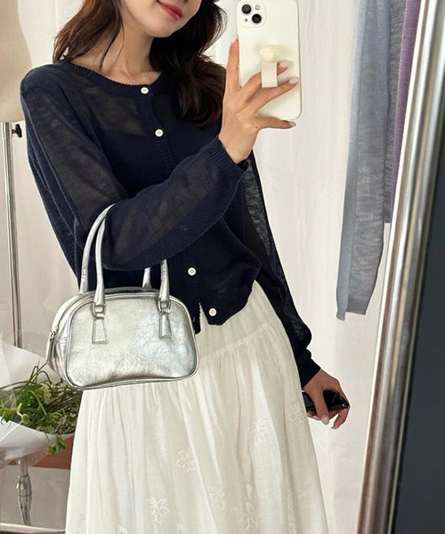 Chiina(チーナ)の「Chiina / シアークルーネック カーディガン(カーディガン/ボレロ・レディース・イエロー/ホワイト/ライトグリーン/ブラック/ブルー/グレー/チャコールグレー・FREE)」の12枚目の写真