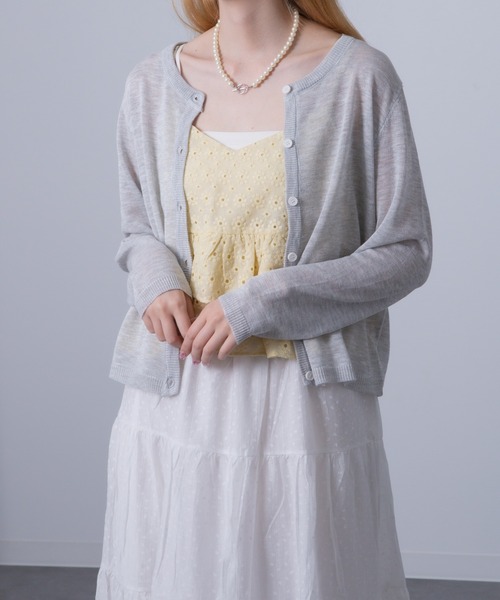 Chiina(チーナ)の「Chiina / シアークルーネック カーディガン(カーディガン/ボレロ・レディース・イエロー/ホワイト/ライトグリーン/ブラック/ブルー/グレー/チャコールグレー・FREE)」の14枚目の写真