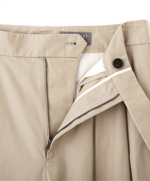 MARGARET HOWELL（マーガレットハウエル）の「SOFT BRUSHED COTTON TWILL（その他パンツ・レディース・ベージュ/オリーブドラブ・1/2）」の4枚目の写真