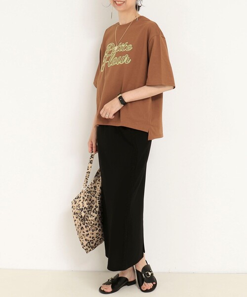 fredy couleur（フレディクルール）の「刺繍ロゴTシャツ（Tシャツ/カットソー・レディース・イエロー/ブラウン/ベビーピンク・38）」の15枚目の写真