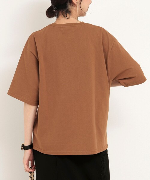 fredy couleur（フレディクルール）の「刺繍ロゴTシャツ（Tシャツ/カットソー・レディース・イエロー/ブラウン/ベビーピンク・38）」の19枚目の写真