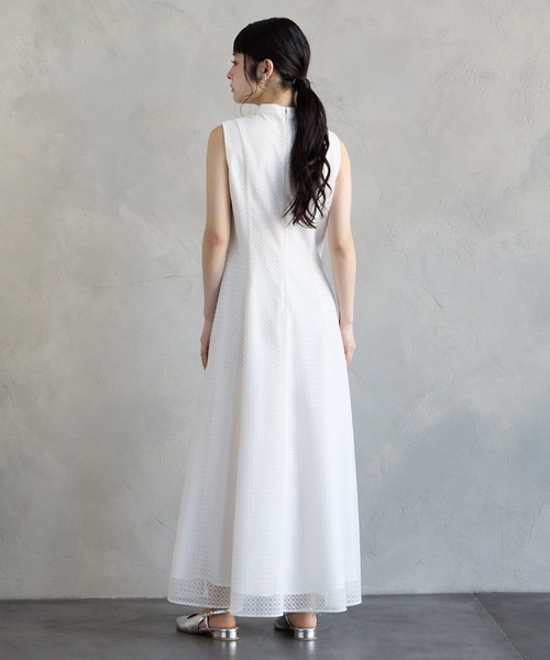AIMER(エメ)の「シアーチェックレースプチハイネックノースリーブパーティードレス 結婚式 お呼ばれ ドレス 20代 30代(ドレス・レディース・ブラック/ブラウン/マスタード/オフホワイト/イエロー/ダルブルー系・MEDIUM/LARGE)」の19枚目の写真