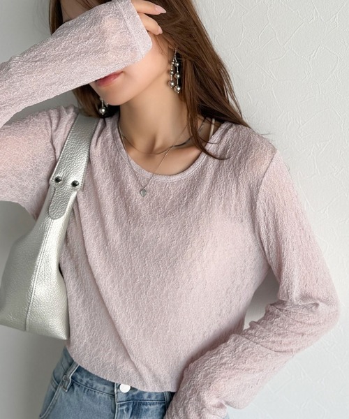 classicalelf（クラシカルエルフ）の「ほどよい透け感が大人上品。総柄シアーレーストップス(長袖)（Tシャツ/カットソー・レディース・ブラウン/グレイッシュベージュ/ブラック/オフホワイト/ブルー・X-LARGE/SMALL/MEDIUM/LARGE）」の12枚目の写真