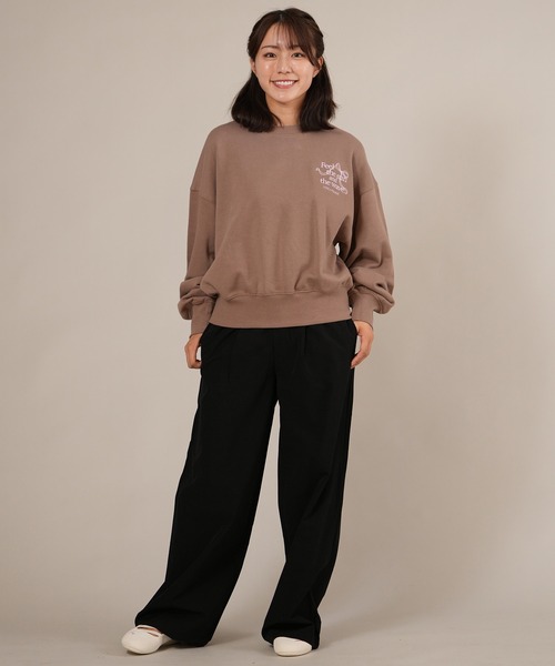 ムラサキスポーツ(ムラサキスポーツ)の「RIKKA FEMME/リッカファム スウェット ワンポイント刺繍 クルーネックトレーナー RF25FW16(スウェット・レディース・ヘザーグレー/モカ・FREE)」の16枚目の写真