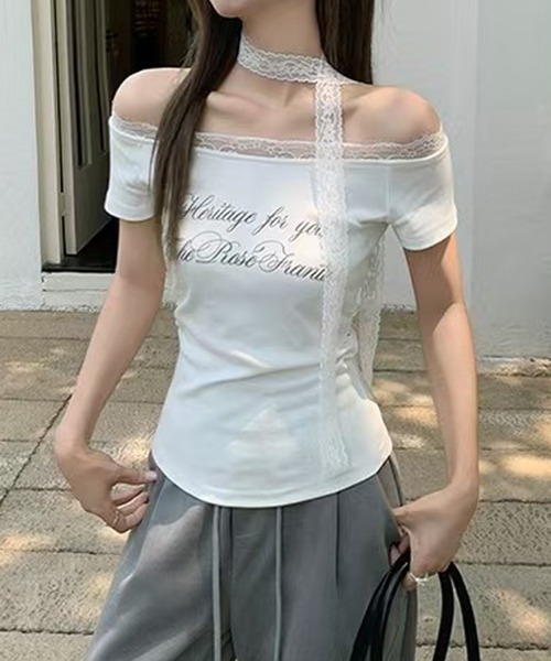 CERCA(チェルカ)の「Nia(ニア)/【レースタイ付き】オフショルダー レースドッキングカットソー Tシャツ(Tシャツ/カットソー・レディース・グレー/ホワイト・SMALL/MEDIUM)」の3枚目の写真